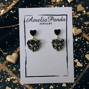 🖤💛Black Heart Earrings💛🖤